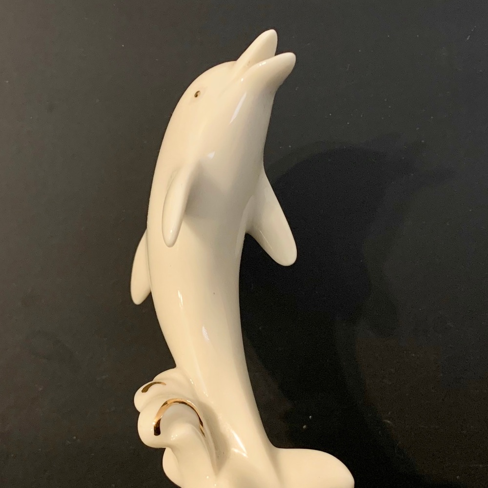 Lenox 4" Dolphin - Head Up - Jumping Out of Water - Gold Trim